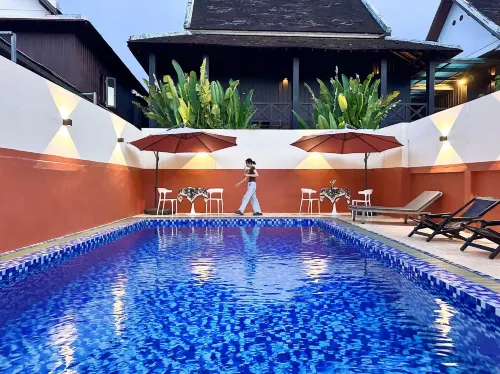 Little Friendly Hotel With Pool (Luang Prabang Old Town-Center Near night market）