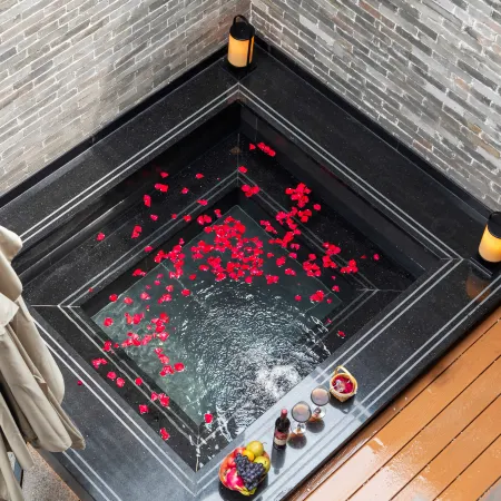 Futian Huayu Hot Spring Resort Hotel (Xinzhou Ancient City)