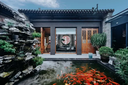 Jinfeng Yiyun Hot Spring Hotel (Xinzhou Ancient City)