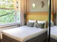 The Delphi - Amsterdam Townhouse Hotels near Moco Museum