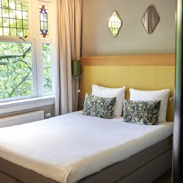The Delphi - Amsterdam Townhouse Отели рядом с достопримечательностью «Зяудерамстел»