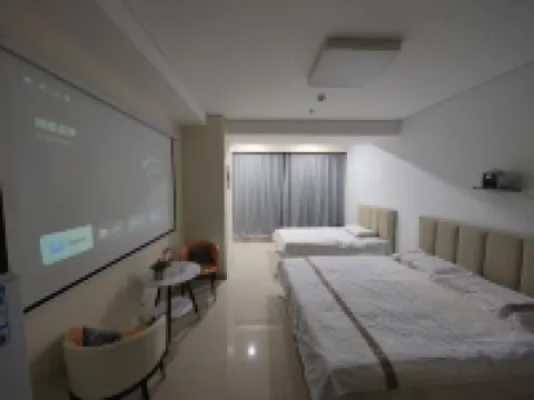 Xiaomomo Homestay โรงแรมใกล้วัดดาฟา
