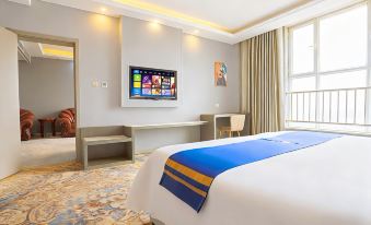 Super 8 Hotel (Minfeng Specialty Commercial Street)