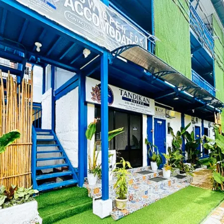 RedDoorz Plus at Tandikan Suites Caalan El Nido