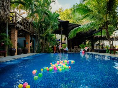 River Nest Hostel