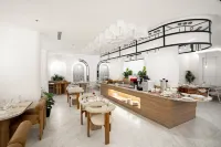 Liora Boutique