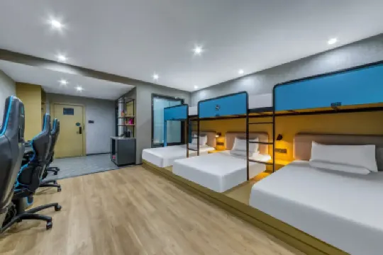 EXTREME  ESPORTS  Hotel (Zhangjiakou Xuanhua South Avenue) Hotels near Xuanhua People's Park (East Gate)