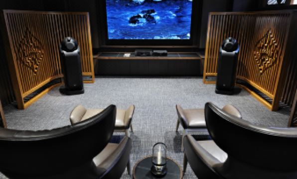 Lake Shikotsu Tsuruga Bessou Ao No Za