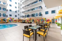 Golden Sands 10 Hotel Apartment - Parkplatz
