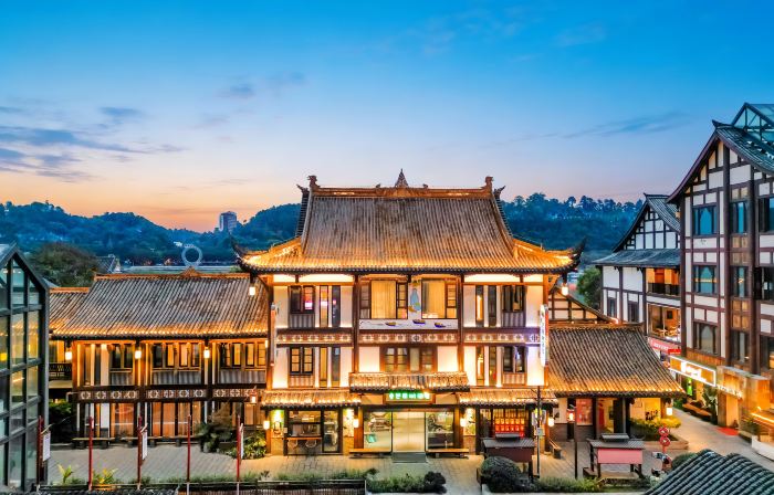 Qianqian Mango Tree Hotel (Leshan Giant Buddha, East Street Food Street)