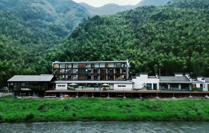 Lanyu Creek Resort