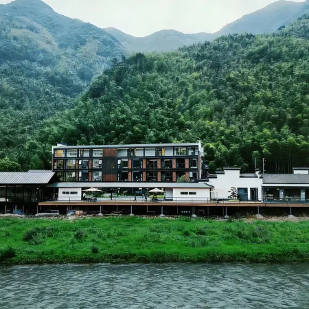 Lanyu Creek Resort