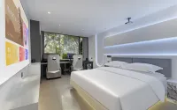 Lazy Cat E-Sports Hotel (Wanda Plaza) - New