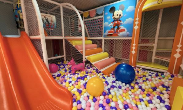 Rezen Select Hotel (Shanghai International Resort Chuansha Metro Station)