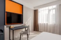 home Inn Selected - Huzhou Dongwu Intime City Branch -  Gaming & Esports