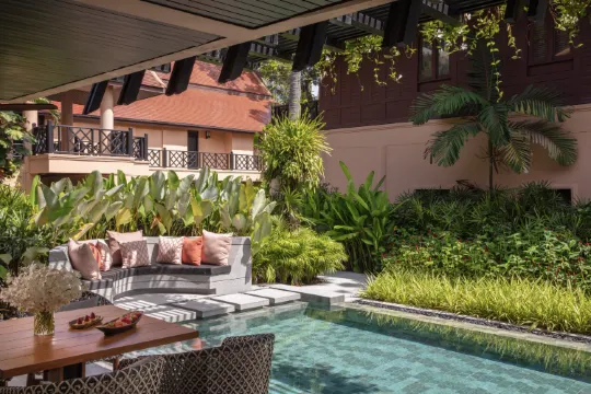 คลับสองห้องนอนแฟมิลี่พูลสวีท