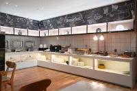 鉑曼酒店（通城中星天街店）