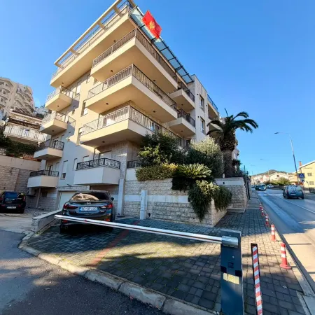 Apartmnet LV Budva