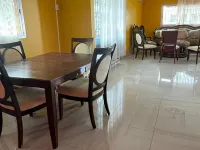 Villa Fatou Sow コナクリのホテル