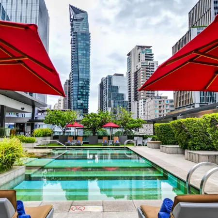 DoubleTree by Hilton Sukhumvit Bangkok Отели рядом с достопримечательностью «Торговый центр EmQuartier»