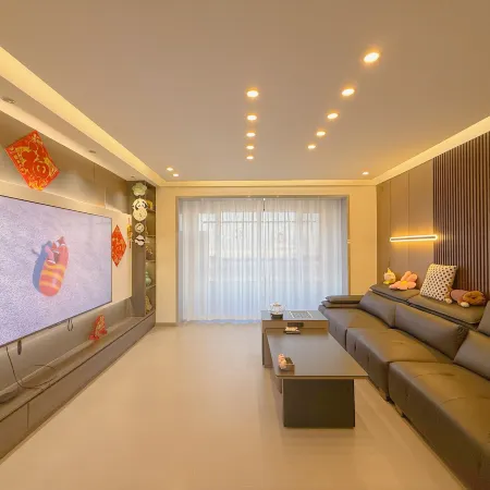 Hunchun Qincheng Homestay (Hantang Street Night Market)