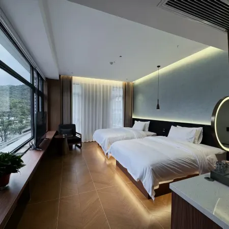 Pingwu Longzhou Bojin Homestay