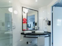 โรงแรมไอบิส อะลิคันเต โรงแรมในอลิกานเต