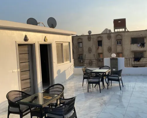 فاميليز إن بيراميدز - رووف توب Photos