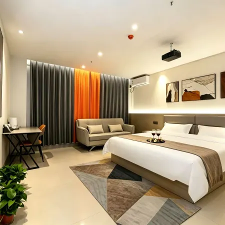 Haoting Smart Film Café Hotel (Handan Airport)