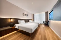 Homeinn Plus Hotel (Hangzhou Fuyang Wildlife World)