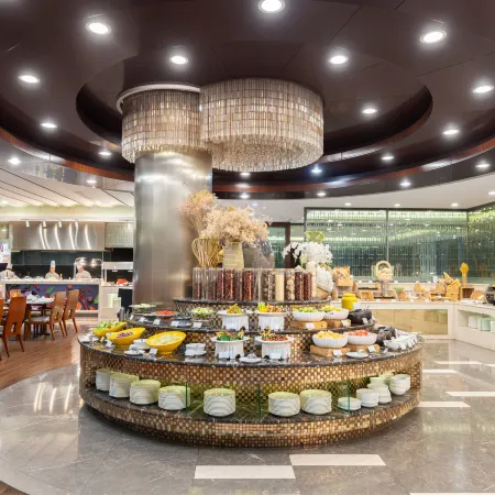 Golden Eagle Summit Hotel Kunming