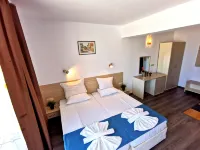 Largo Beach Hotel - All inclusive light - Promenade street - Best Location Sunny Beach Hotels in Nesebar