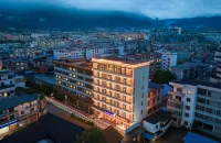 Cherry Blossom Garden Hotel