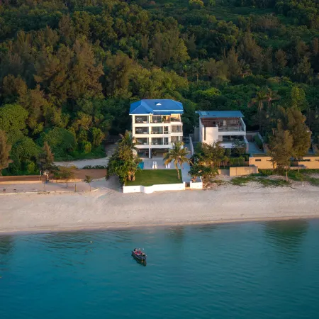 Shenzhen Guli Lanyue Seaview Garden · Villa Retreat Resort (Dapeng Fortress Jiaochangwei Beach) Отели рядом с достопримечательностью «Пляж Jiaochangwei»