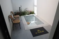 Xushi Warmth Tingquan Courtyard Villa with Private Hot Spring & Mountain View - Hot Springs