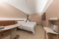HanTing Hotel (Beijing Longfusi Dongsi Subway Station) Hotels in Beijing