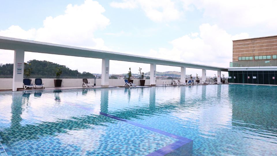 Amerin Residence Cheras Balakong by AsHome