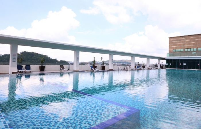 Amerin Residence Cheras Balakong by AsHome
