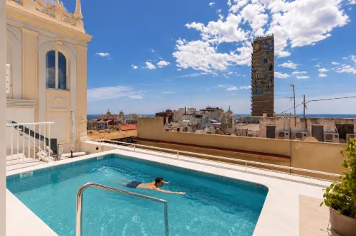 Líbere Alicante Rambla - piscina