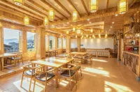 Longji West Window Moon Homestay (Jiulong Wuhu Observation Deck) - breakfast
