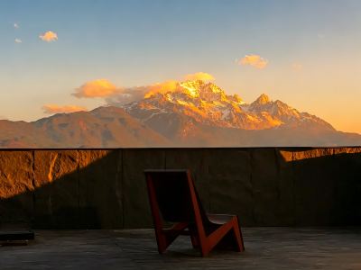 Nazhu Sky Courtyard Designer Snow Mountain View Homestay (Lijiang City Rizhao Jinshan Branch)