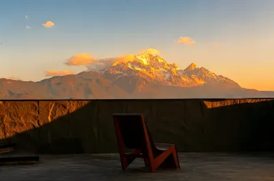 Nazhu Sky Courtyard Designer Snow Mountain View Homestay (Lijiang City Rizhao Jinshan Branch) Hotel a New City Area