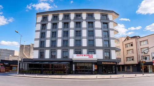 Elite World Inn Istanbul Mahmutbey - ที่มีสระว่ายน้ำ