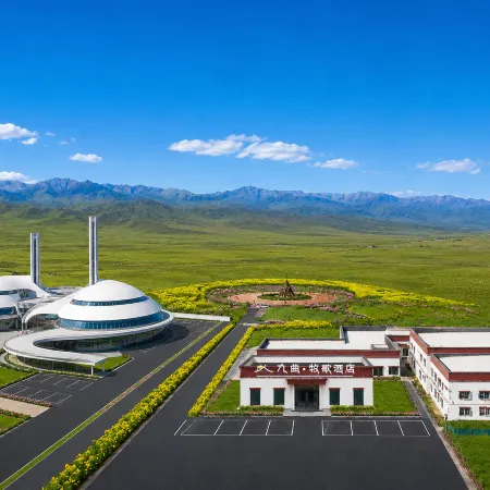 Zoige Jiuqu Muge Hotel (Yellow River First Bend of Jiuqu Bay)