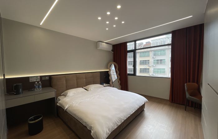 Zhouning Cheng Stadium Shurui Homestay