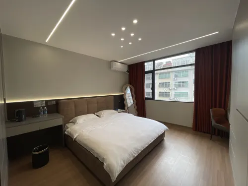 Zhouning Cheng Stadium Shurui Homestay - Dağ Manzaralı