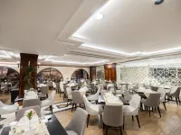 Emaar Royal Hotel Hotels near Mount Uhud