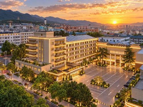 Mount Taishan Hotel - con vistas a la montaña