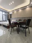 Yushu Tianyizu Road Health Preservation Hotel - parcheggio