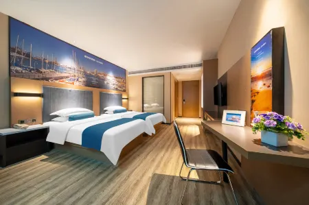 Huayi Select Hotel (Nanning East Railway Station)